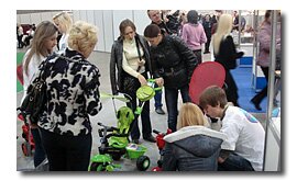 ТМ «Smart Trike». 20-23 марта консультанты презентовали преимущества детских велосипедов ТМ «Smart Trike» для посетителей выставки «BABY EXPO’ 2012» в Международном Выставочном Центре г.Киев.